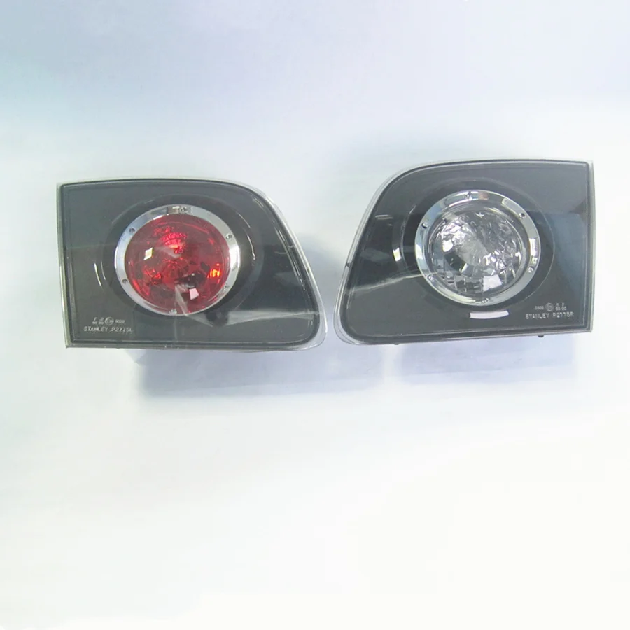 Accessoires de voiture pièces de carrosserie feu arrière intérieur pour Mazda 3 2005 à 2010 berline 4 portes