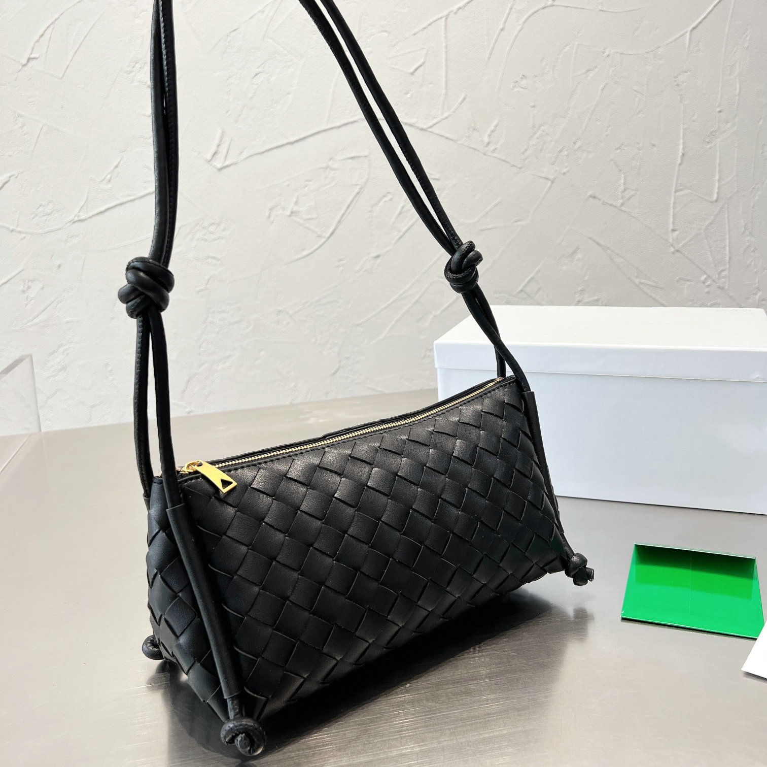 

Luxury Ladies Shoulder Bag High Quality Woven Cloud Designer Messenger Bag Clutch Small Wallet Genuine leather handbag, Green