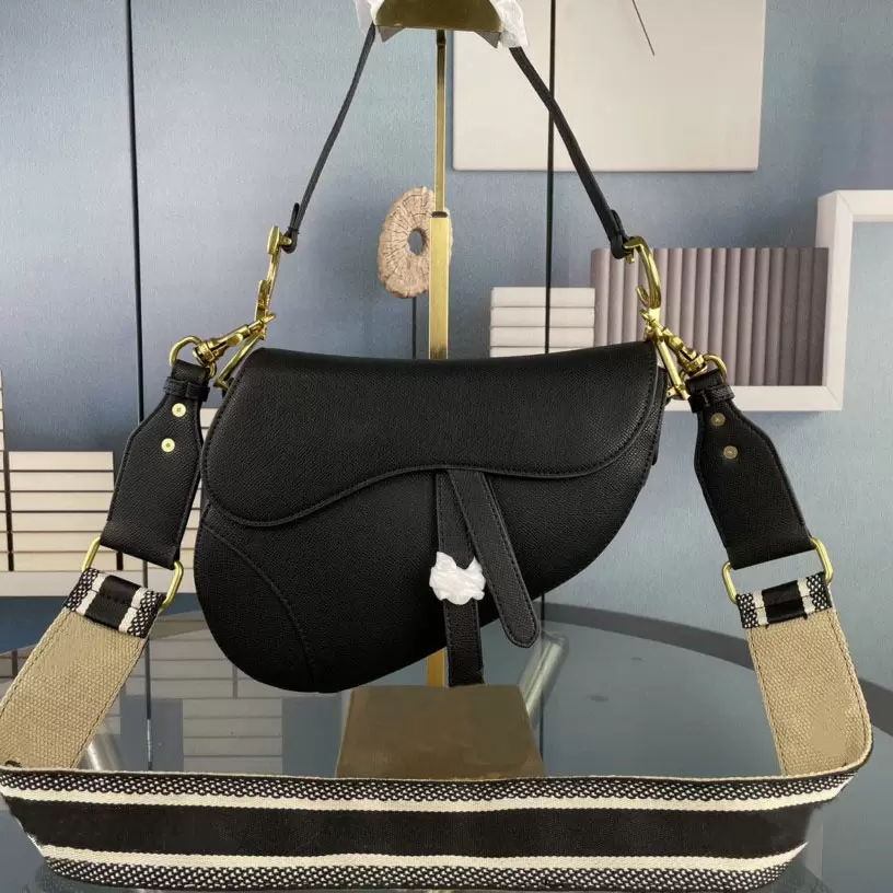 Handbagbright Light Matte Sadles Sacs Femmes Luxurys 2021 DESIGNEURES LETTRE DE MODE AUCUNE PAUTE