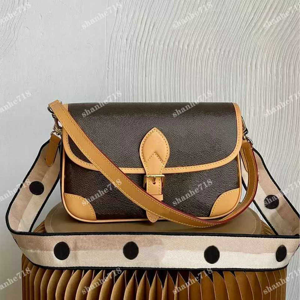 

Real Leather Vintage Diane Women Shoulder Crossbody Bags Clutchs Designer Luxury, Color 1