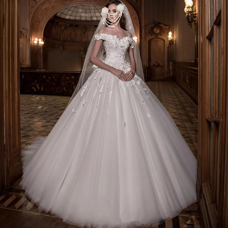 Princess Ball Gowns Wedding Dresses Off The Shoulder 3D Lace Appliqued Beads Bridal Gowns Custom Made Sweep Train Plus Size