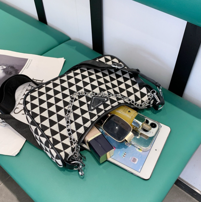 

Evening bag Women's New Fashion Casual Houndstooth Simple Crossbody Sense Single Bag with Logo, As pic