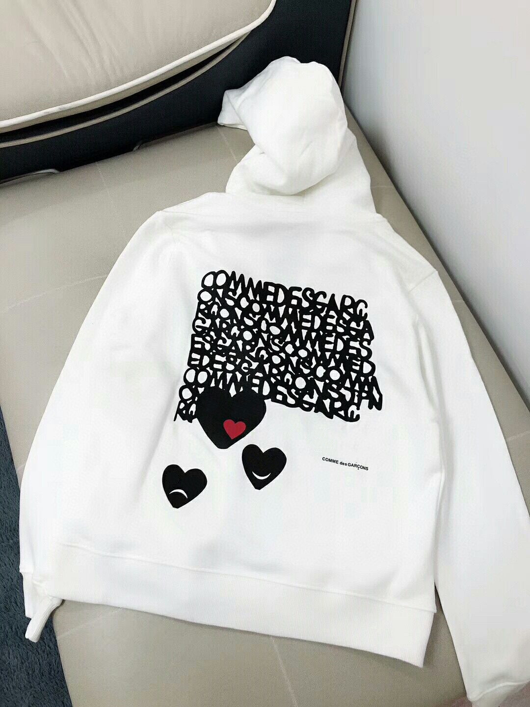 2022 Sweat à capuche pour hommes Veste femme Men designer Sweatère à capuche Ayordes de fermeture de coeur en forme de coeur
