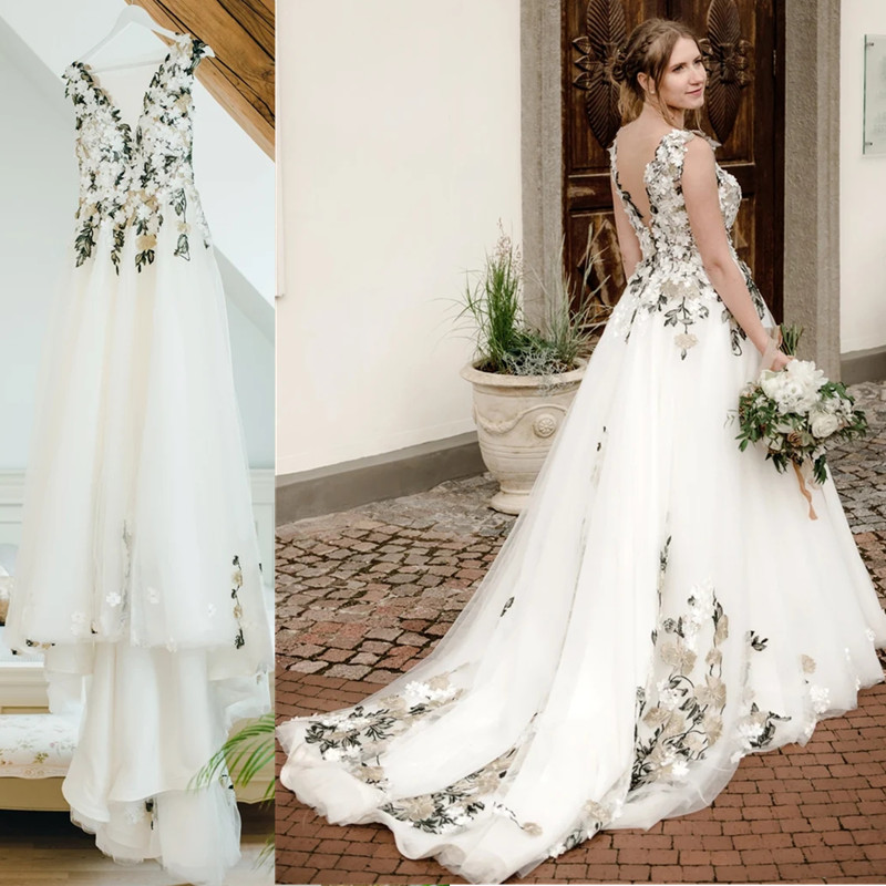 Sexy Femmes Robe De Mariée Col En V Long Tulle Sans Manches A-ligne Étage Longueur Camo Robes De Mariée