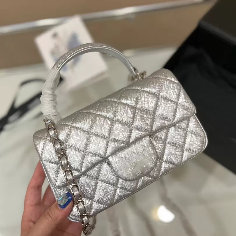 

22Ss Hand Flap Bag Classic Top handle Caviar Grain Cowhide Leather Quilted Plaid Weave Chain Gold Hardware Shoulder Messenger Bag Luxury Designer wallet, Box