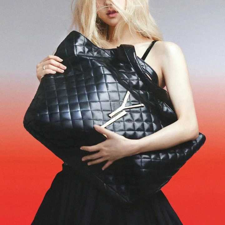 

Designer bags 2022 Icare Maxi Shopping in Quilted Lambskin Large Capacity Tote Shoulder Diamond Surface New with Chain Coin Wallet, Customize