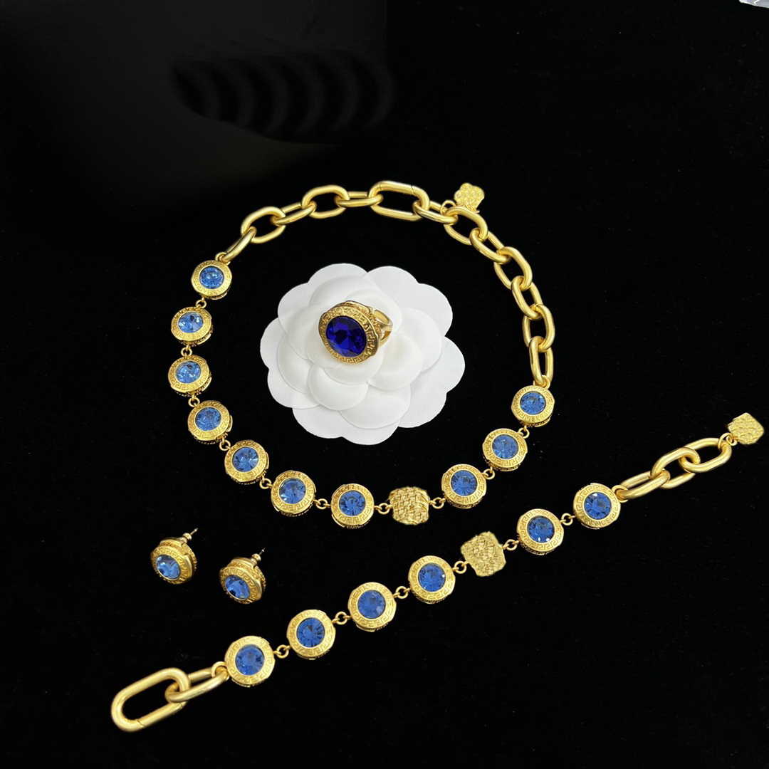 Luxurious Women Blue Resin Crystal Necklaces Bracelet Earring Rings Hairpin Set Banshee Medusa Portrait 18K Gold Plated New Designed Designer Jewelry