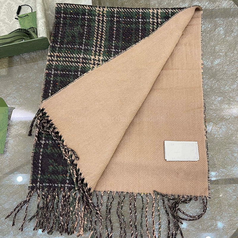 

Designer Scarf Classic Plaid Long Jacquard wool shawl for man Winter Lady scarves Skin-friendly Warm Modeling versatile Wool Wholesale Outdoor Fashion