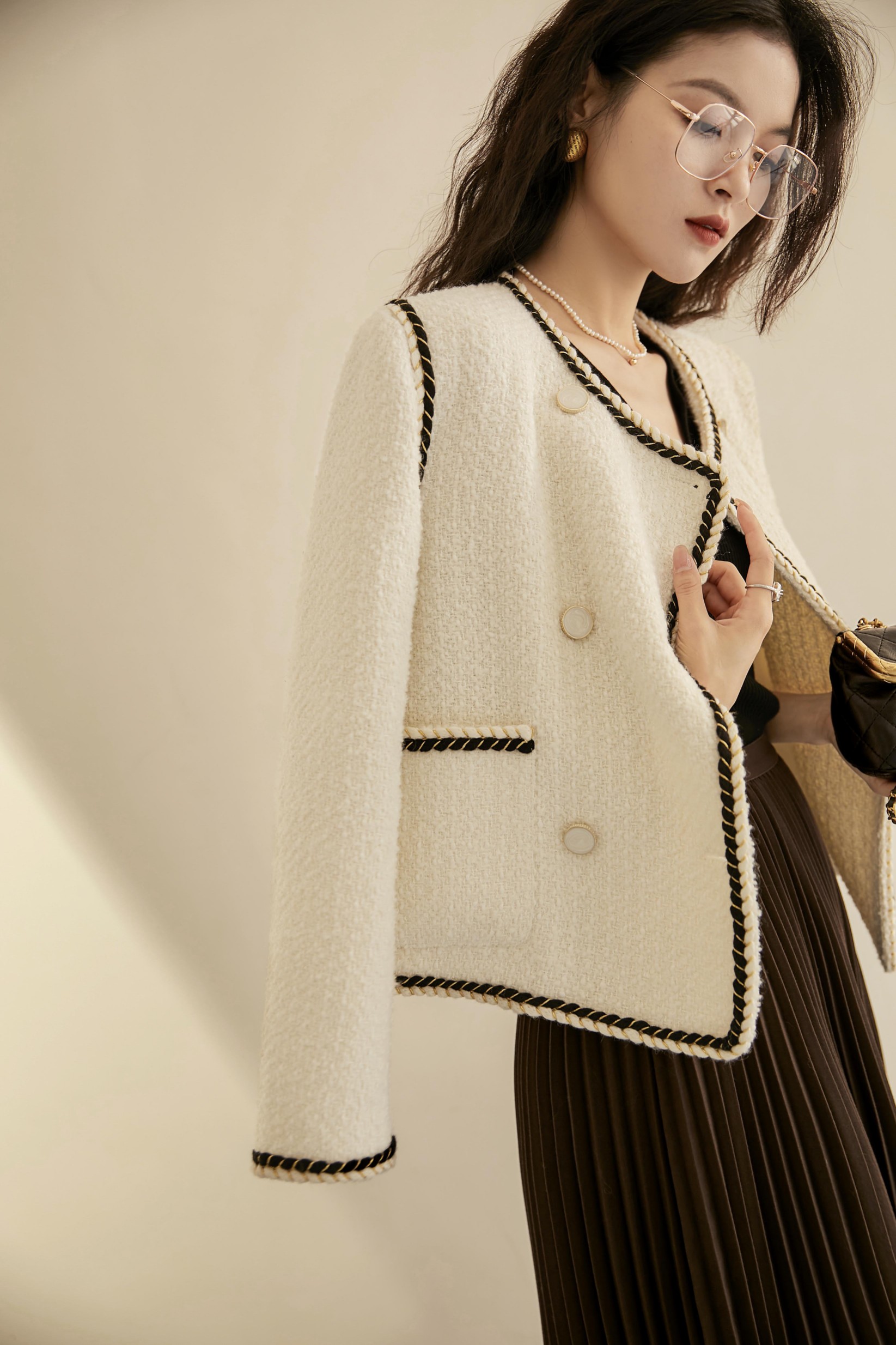 

chan women's brand jacket 2022 New Autumn Winter western suit jacket logo fashion tweed coat cardigan designer high quality Spring Coat Birthday Gift Christmas, White