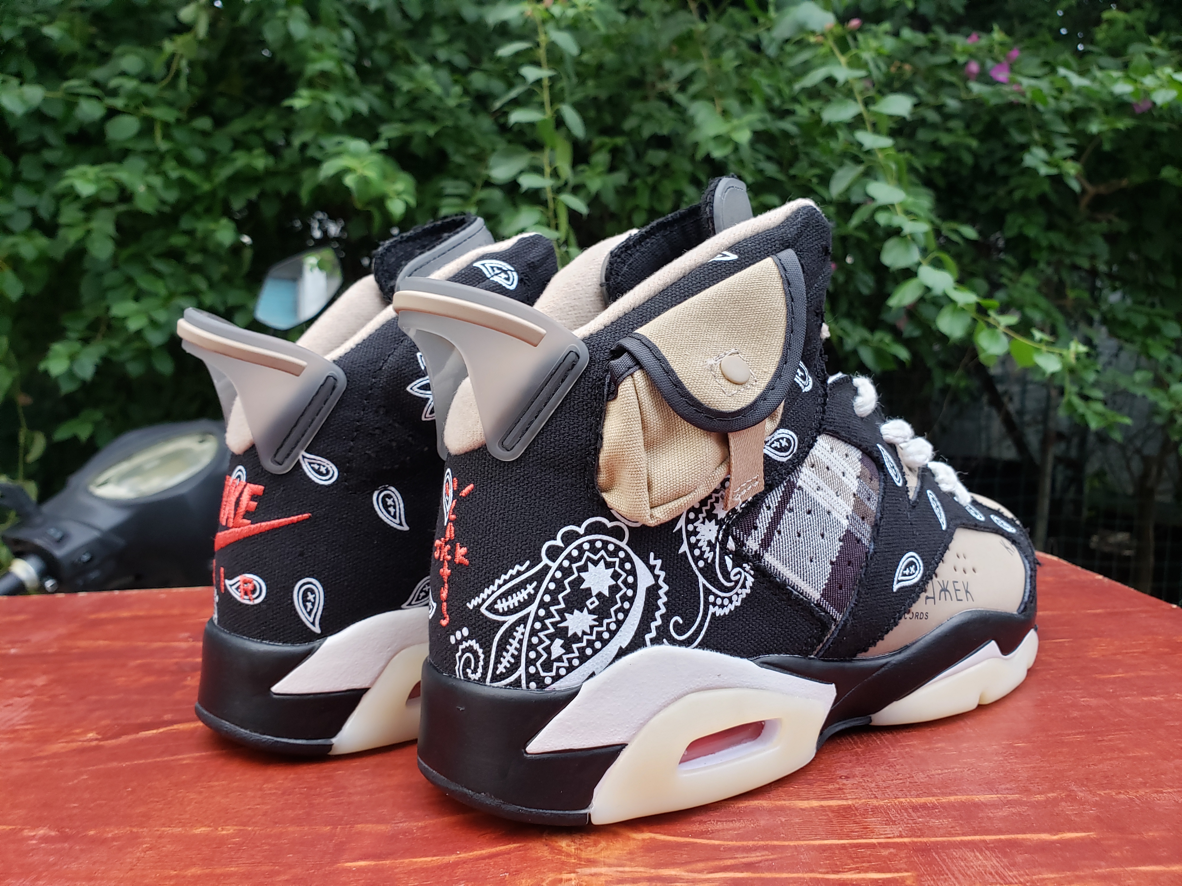

6 6s basketball shoes Sports Trainers Mens Sneakers With Box, Beige