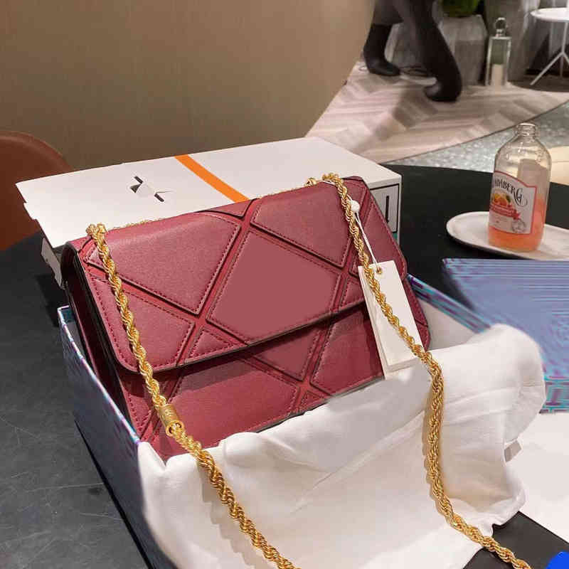 

TB Shoulder Bags Luxury Diamond Splicing Square Designer HandBags Women Metal Chain Crossbody Bags Leather Handbag Organ Lady Shopping Purse top quality 220829, Burgundy