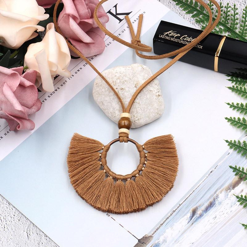 

Pendant Necklaces Bohemia Handmade Long Cotton Tassel Wood Beads For Women Vintage Boho Gypsy Hollow Round Pendants Choker