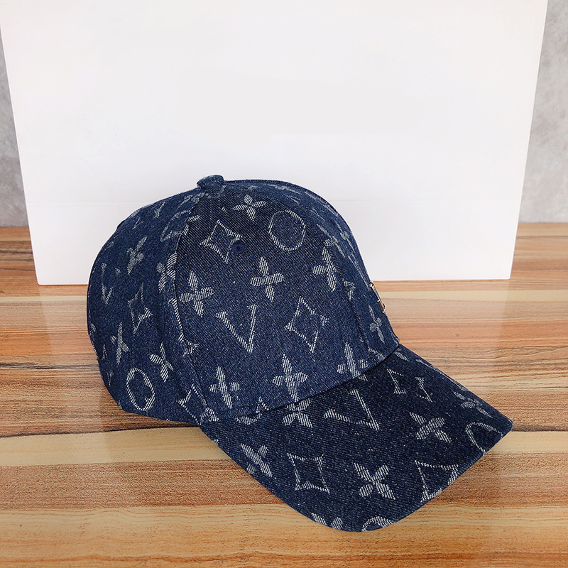 

Ball Caps Designer baseball cap men's and women's hat brand printed sun caps metal letters fashion luxury leisure design hat blue color dye wash T2302031