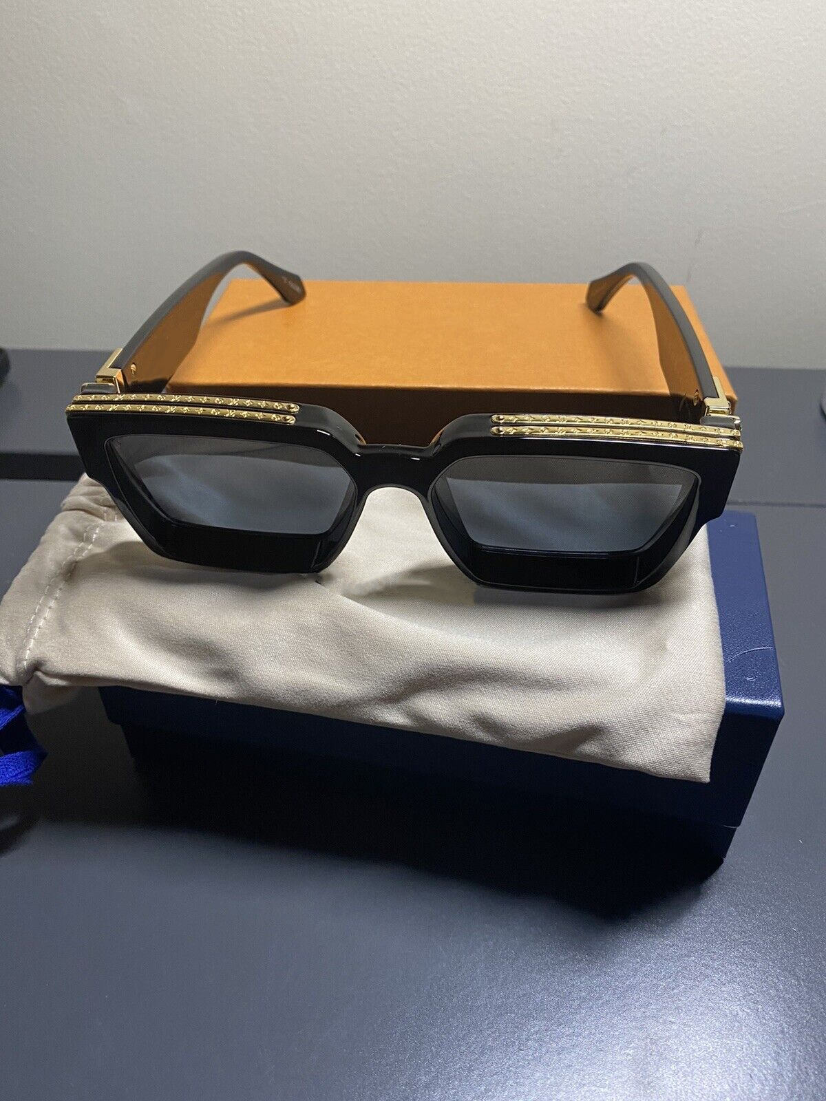 

2022 Luxury Millionaires Sunglasses men women full frame Vintage designer MILLIONAIRE 1.1 sunglasses mens Black Logo Made in Italy