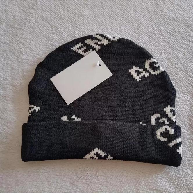 

classic designer autumn winter beanie hats hot style men and women fashion universal knitted cap autumn wool outdoor warm skull caps, Khaki