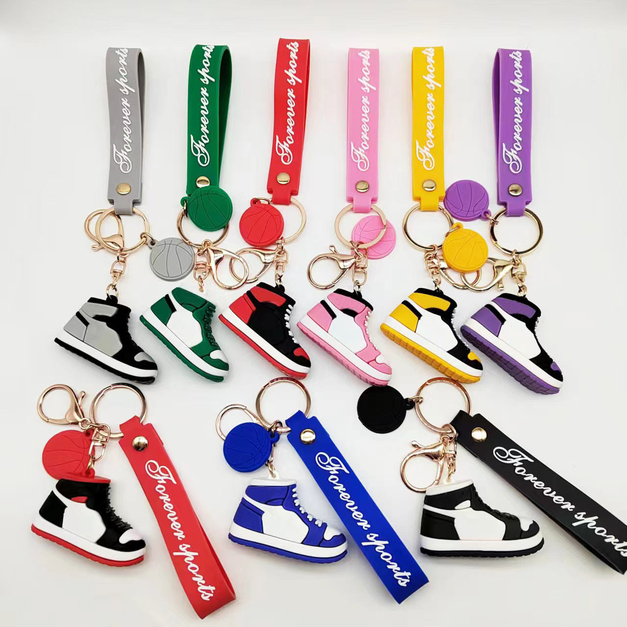 

Basketball Sneaker Shoes KeyChains Fashion 3D Mini Model keyring Creative Trendy Brand Men Women Pendant Key Chain Accessories Personal Gift