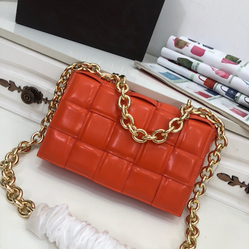 

Genuine Leather Women Shoulder Bag With Chain Woven Designer Handbag Padded Cassette Knitting Cross Body Handbags Tote Hobo Pouch Totes 0903, More bubble protection