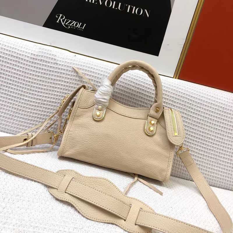 

Luxury Designer bag Handbags Women Handbag Crossbody Motorcycle Bag Goat Skin Leather Fashion Trend Ladies Handle Tote with Cosmetic Mirror