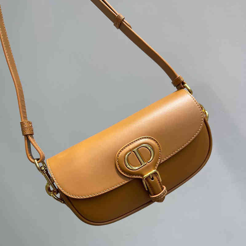 Bags 2022 early spring family Bobby underarm bag single shoulder women's crescent flip saddle Purses-image-798491114