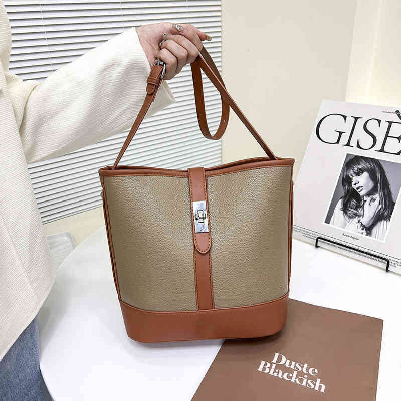 

Bags Large capacity bag women's 2022 new bucket contrast color Single Shoulder Messenger mother Purses, Khaki