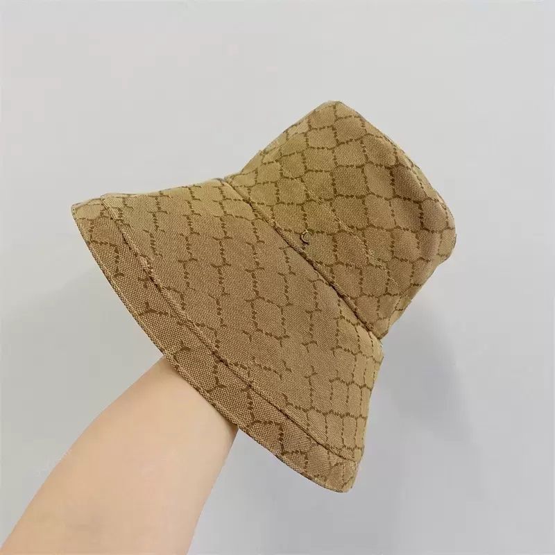 

Desingers bucket hats Luxurys Wide Brim Hats solid colour letter sunhats fashion trend travel buckethats temperament hundred hat very good, Khaki