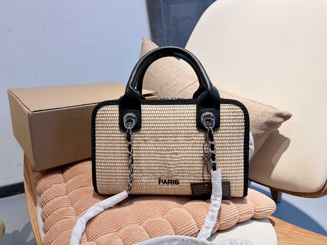 

Woman designer tote bag woven Diamond embroidery bag One shoulder carrying beach travel channel bags super capacity Summer autumn