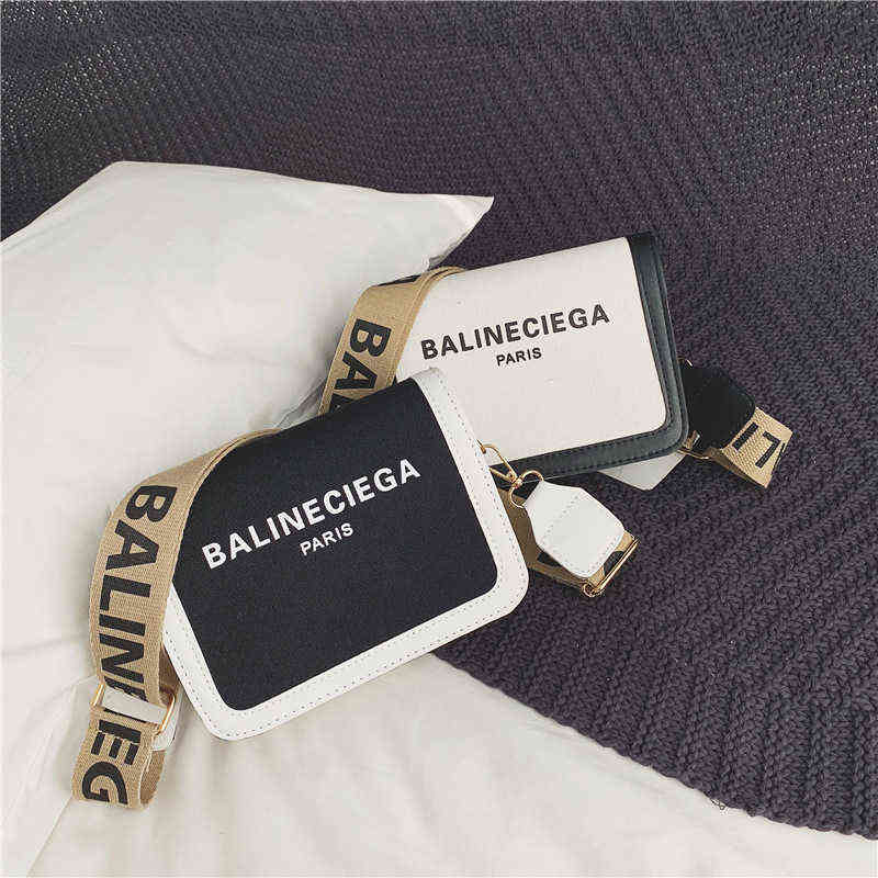 

Summer Wallets Women bags pochett and Handbags 2022 New Fashion Casual Small Square Bags High Quality Unique Designer Shoulder Messenger, Grey