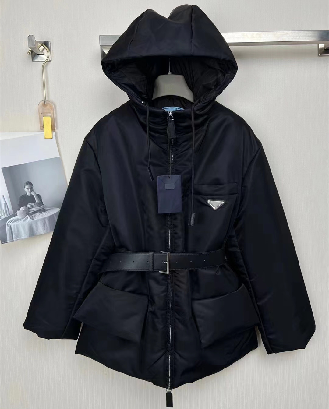 

Women Re-nylon Down Puffer Jacket Designer Padded Winter Coat Welt Pocket Long Sleeves, Jacket dustbag