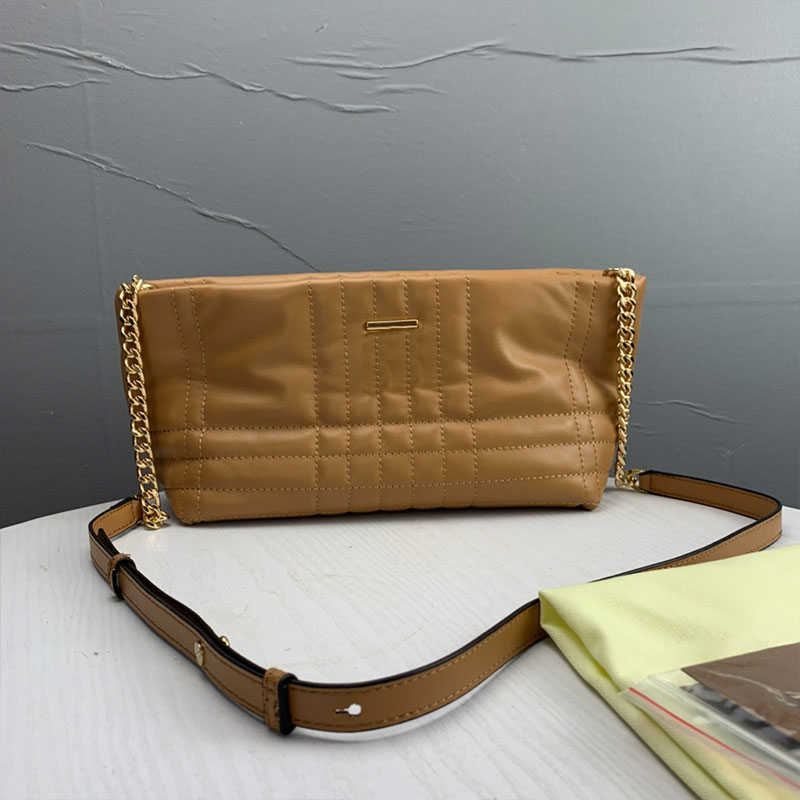 

Lola Crossbody Bag Women Quilting Handbags Shoulder Bags Sheepskin Zipper Closure Fashion Letters Inset Pocket High Quality Clutch Plain Wal