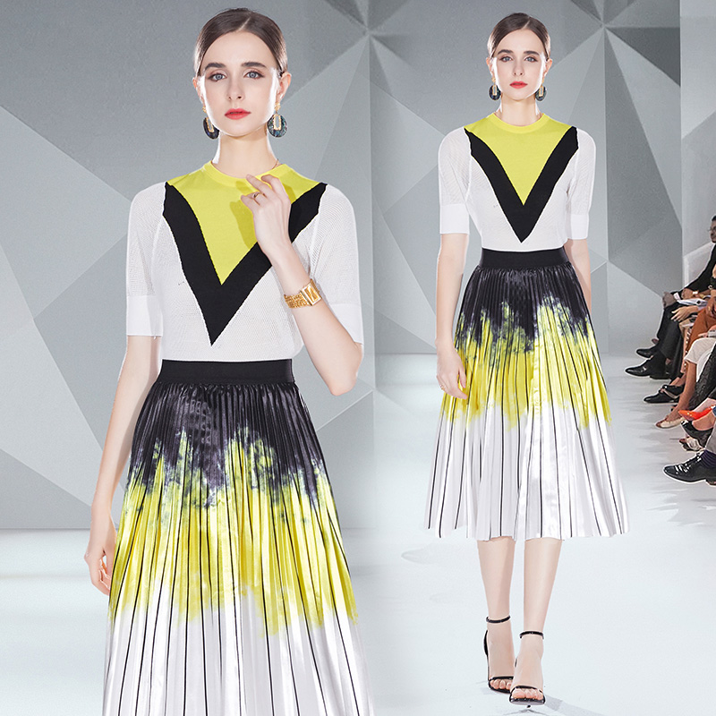 

2022 Print Two Piece Dress Designer Set Women Short Sleeve O-Neck Top and Loose Big Swing High Waist Skirt Summer Autumn Fashion Women Suits Office Lady Sweet Chic Suit, Customize