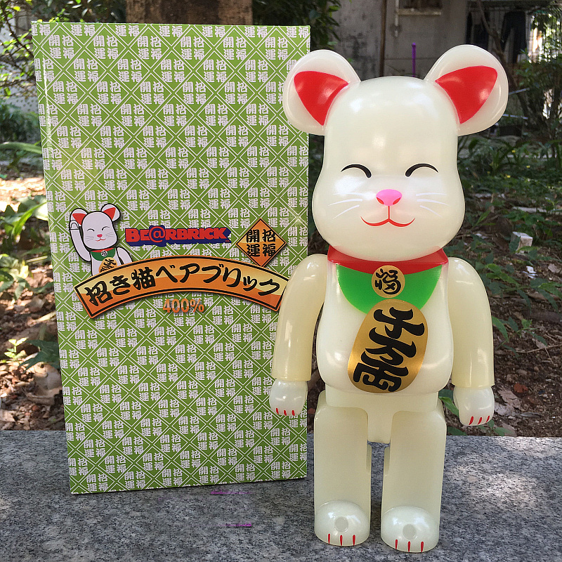 

New 400% Bearbrick Action & Toy Figures Vinyl Doll Bearbricks 400% 28CM Luminous Fortune Cat PVC Art Figure Fashion Toys