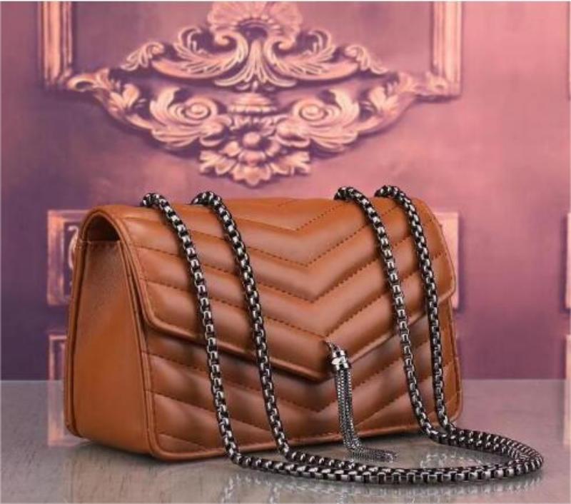 

designer bag 2022 Fashion Women's Bag Small Fragrant Style Lingge Chain Shoulder Crossbody Messenger handbags Suitable for various venues, White