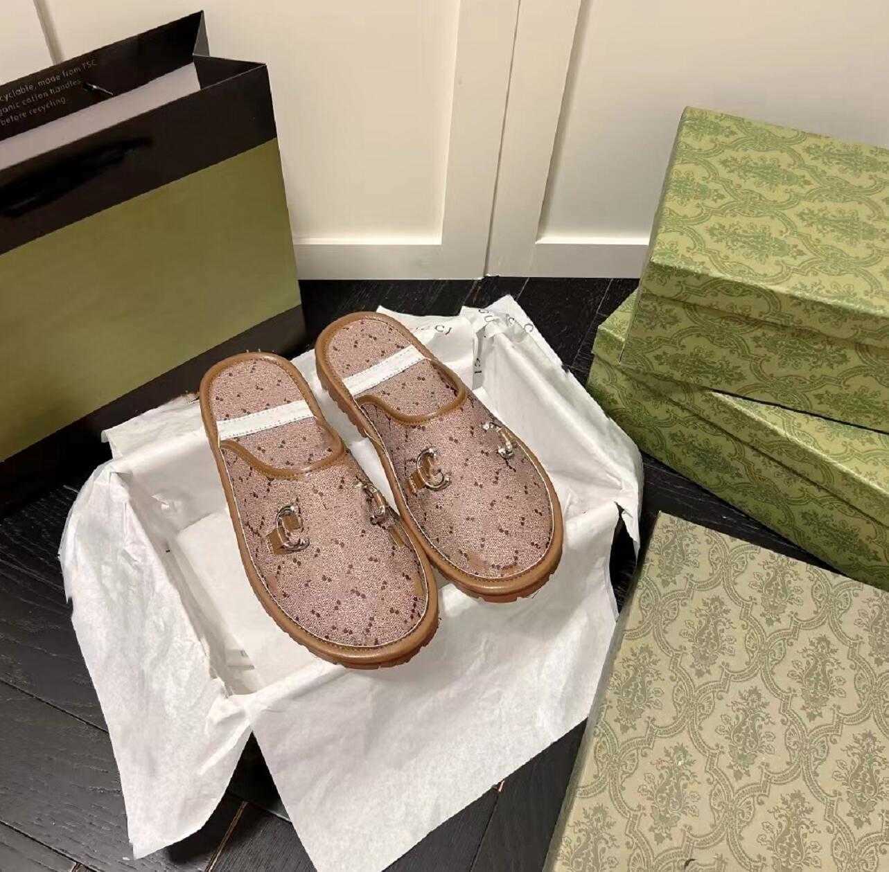 

Flat Bottom Slippers Designer Pineapple Embroidery Luxury Sandal Retro Fashion Scuffs Slipper Top Quality Couples Home Sandals With original box