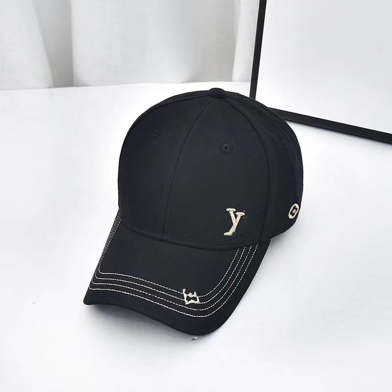 Designer brand men's new caps women's couples autumn and winter fashion British alphabet baseball caps all-match