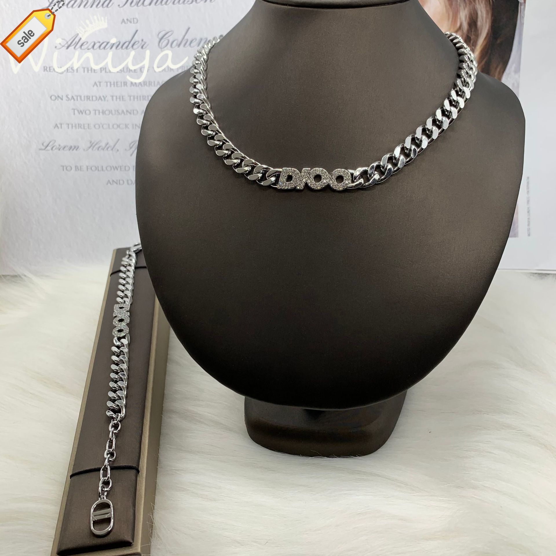 Luxury Designer Necklaces for Women d Family Necklace / Dijia 21 Year New Letter Diamond Inlaid Temperament Neck Chain Bracelet Fashion Light Jewelr