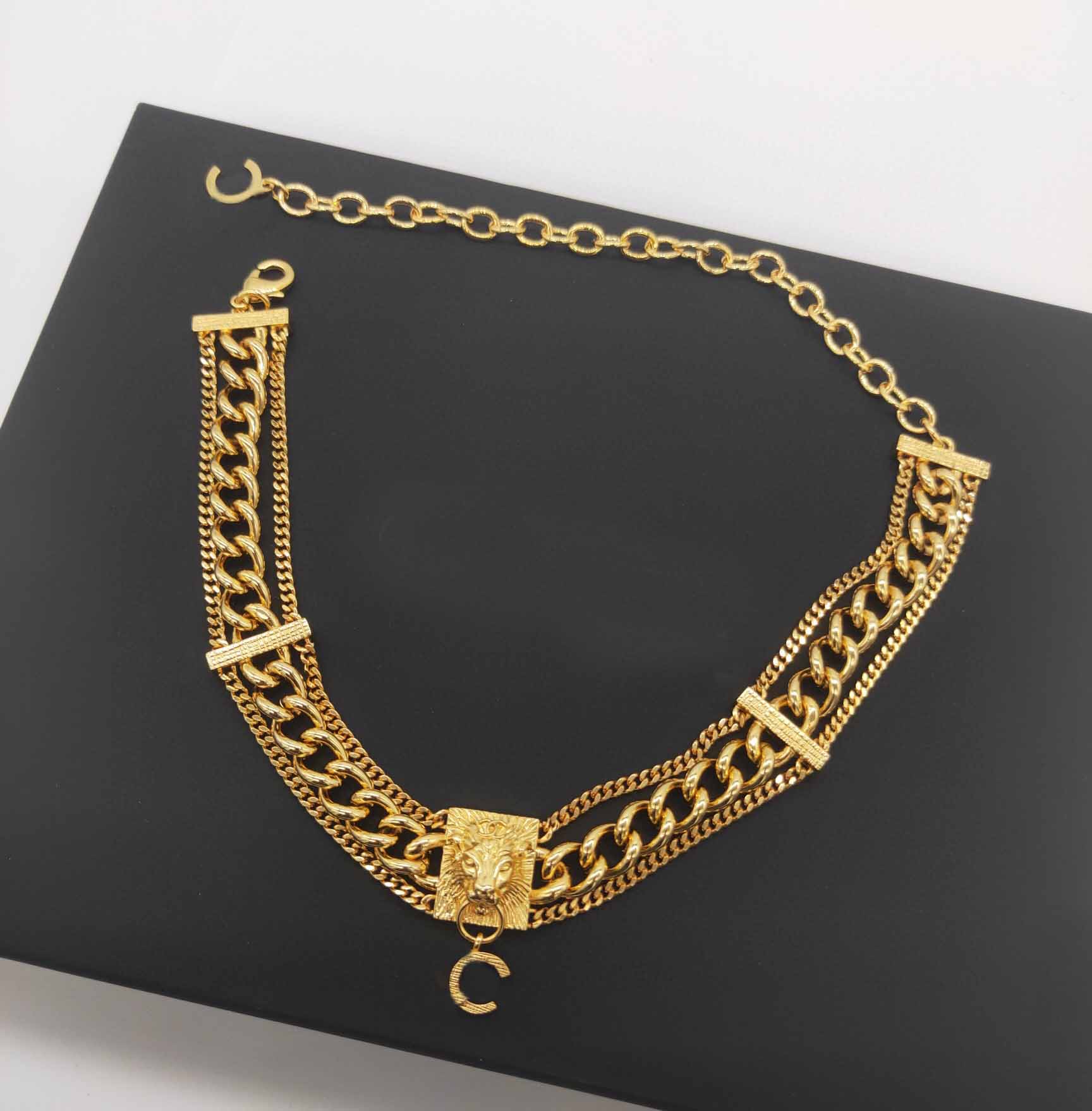 

2022 Top quality charm Lion shape pendant necklace with square shape in 18k gold plated have box stamp PS7121A
