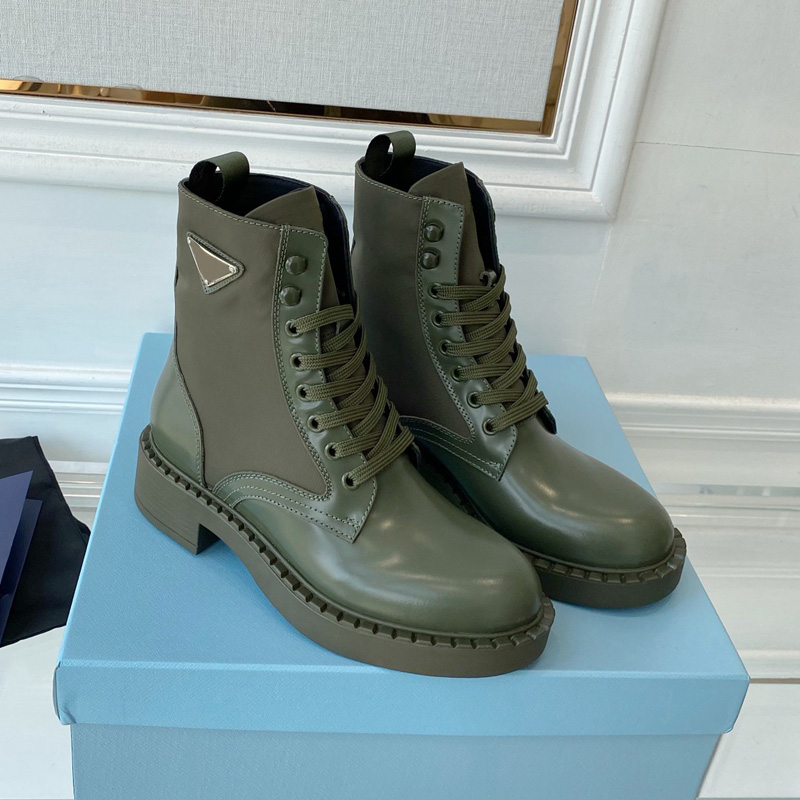 

Women Brushed Leather and Nylon Boots Designer Ankle Martin Boot Motorcycle Combat Booties Platform Desert Boots With Removable Pouch