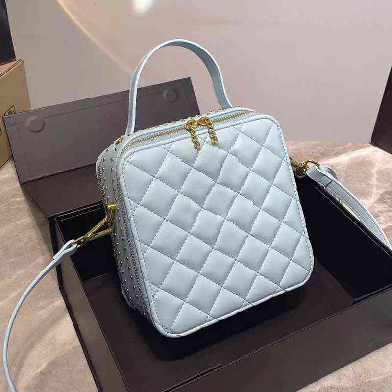 

CC Bag Shopping Bags 22s New Ladies Crossbody Designer Luxury Classic Handbags Diamond Quilting Shoulder Bag Double Zip Exquisite Rivet Scar, 005