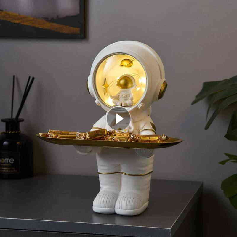 

Decorative Figurines Astronaut Model Sculpture Modern Art Storage Tray Home Decoration Accessories For Living Room One Piece Resin Statue Desk Decor