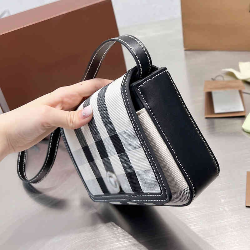 

Designer Luxury Burbrerity Bags For Women High Quality Brown Crossbody Handbags Vintage Burbrery Leather Wallet Paris Plaid The Totes Bag Fashion Purses MF87