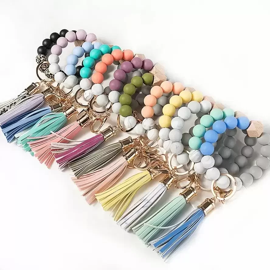 Stock en bois gland perle chaîne bracelets porte-clés perles de silicone femmes fille porte-clés dragonne pour chaîne de voiture bracelet perlé c