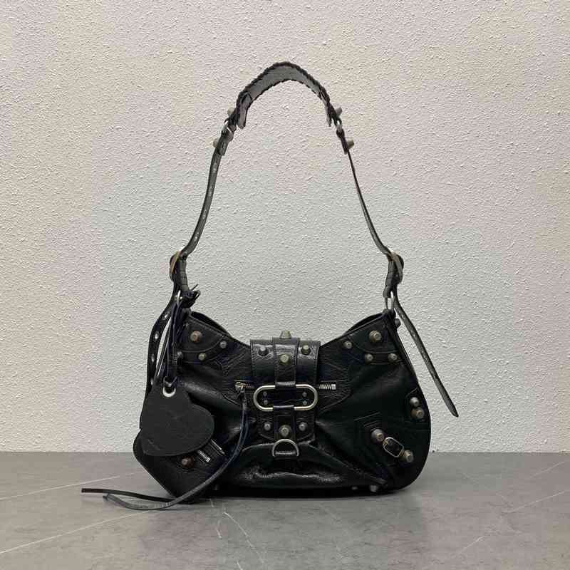 

Designer Bags Balencaigass Handbag 2022 and Autumn Winter Home b Le Cagole Oil Wax Half Moon Armpit Spice Girl Sweetheart Locomotive Tote Bag