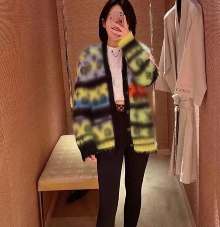 2022 nouvelles femmes chandails automne hiver Cardigan tricoté femmes col en V à manches longues mode lâche décontracté pulls de créateur