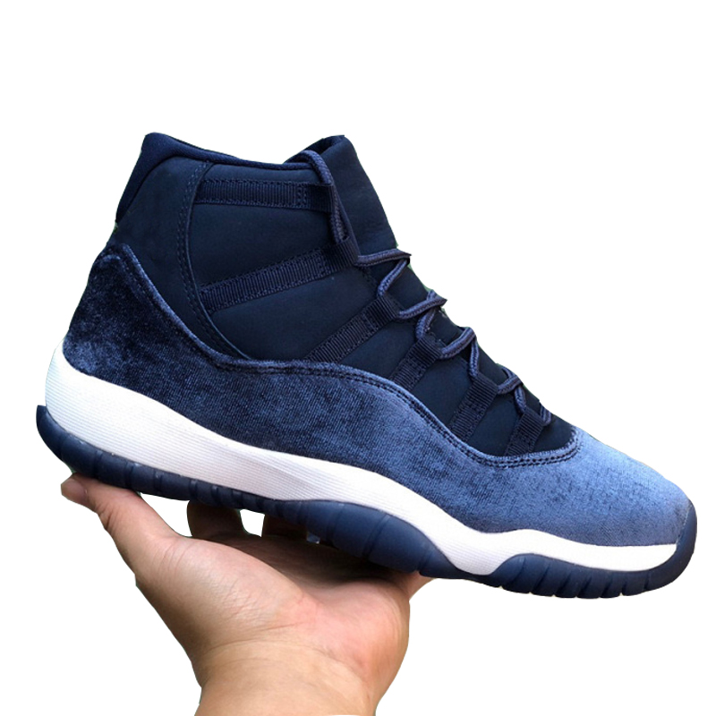 

jumpman 11s 11 Basketball shoes Legend Blue Jubilee 25th Concord Gamma bred Cap Gown Win Like 96 Velvet WMNS Midnight Navy Black Cement Trainers mens womens sneakers, Shown