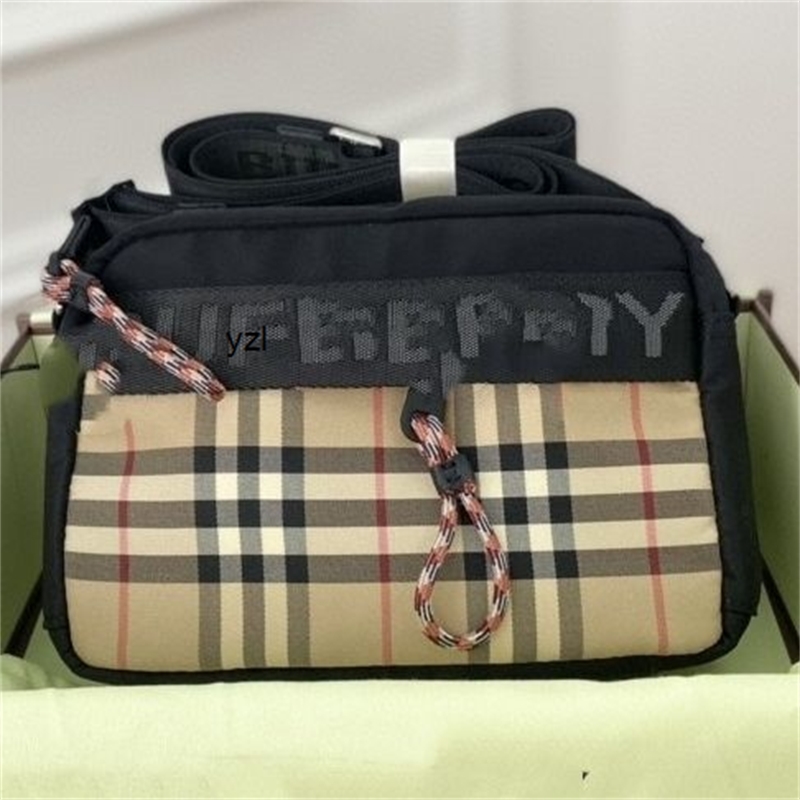 

Designers Handbags Burbrerys Bag Women's Waterproof Nylon Cloth Camera Single Shoulder Crossbody Large Capacity Unisex Practical Versatile Classic Yzl, Huang ge