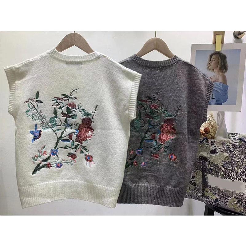 

2022 New Autumn Women's Knits Winter Knitted Elegant Tank Women's Pullover O-neck Sleeveless Embroidery Casual Designer Fashion Tops, White