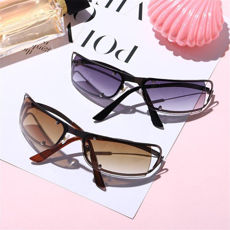 

Sunglasses UV400 Punk Eyeglasses Rivet Eyewear Women Sun Glasses Y2K Men's Shades Wrap Around