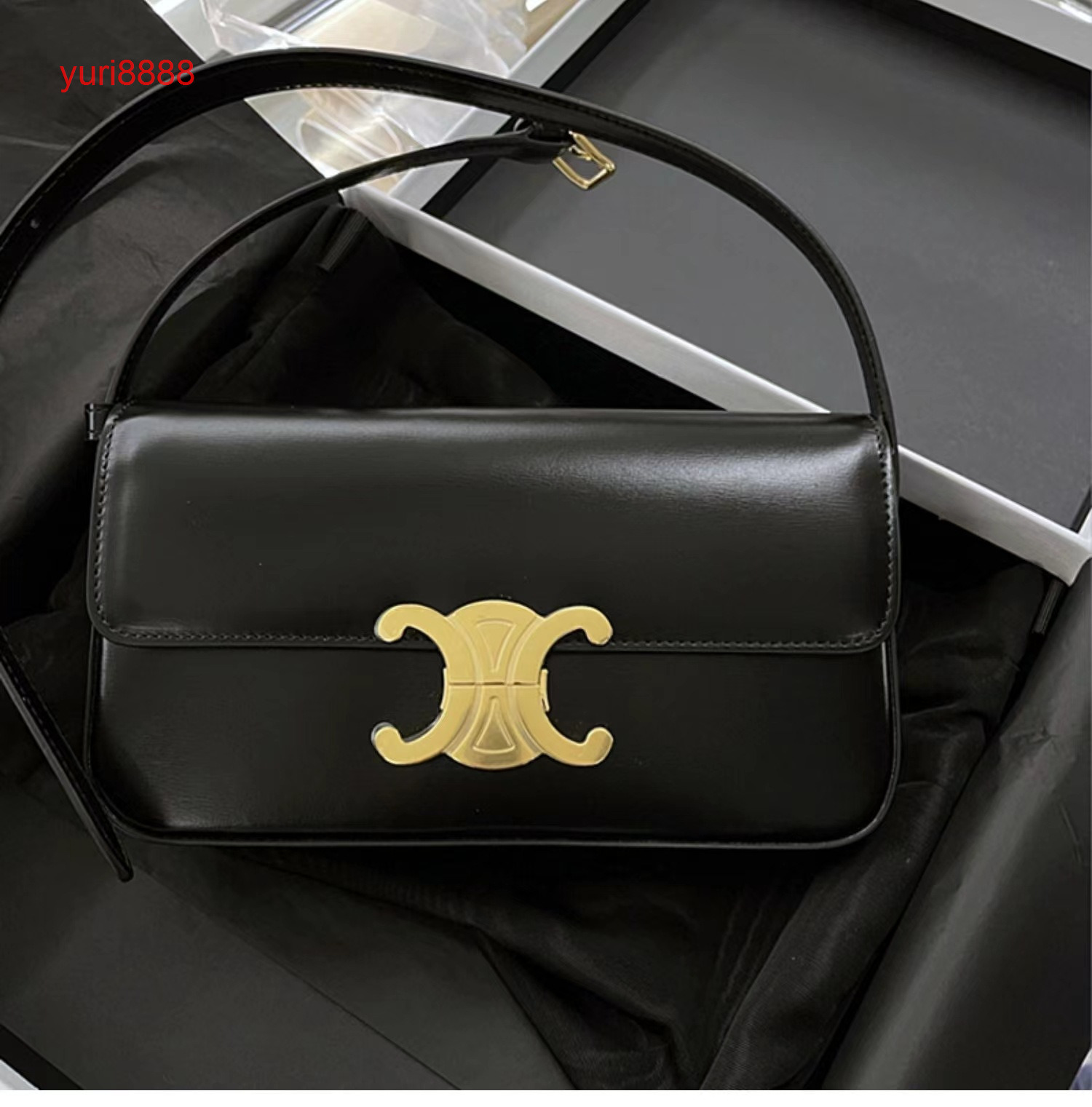 

Designer Celins Bags and Handbags Lisa's same French Arc de Triomphe armpit ba, Reading