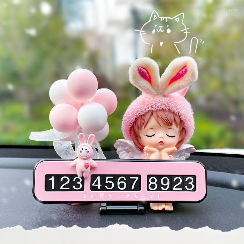 Décorations intérieures Voiture Parking temporaire Plaque d'immatriculation Décoration Mignon Bébé Annie Figurines Ornement Kawaii Auto Accessoir