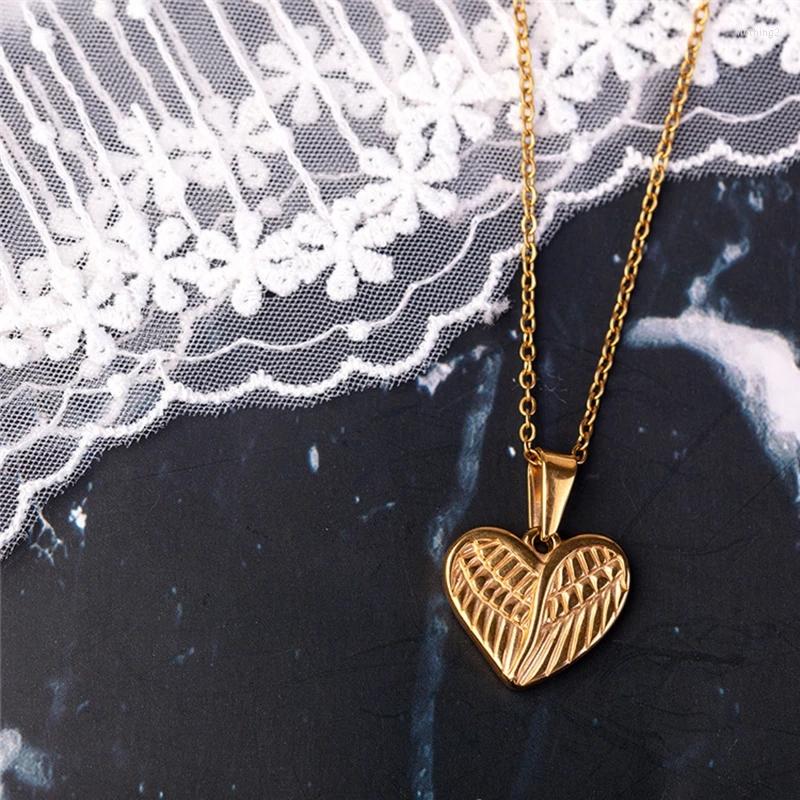 

Choker Stainless Steel Angel Wing Charm Necklace For Women Gold Color Metal Heart Pendant Necklaces